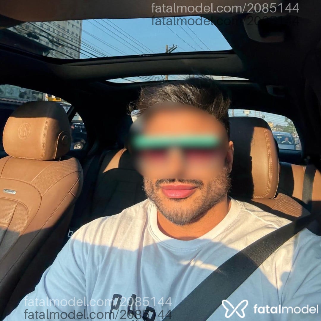 Acompanhante homem morena (o) de olhos pretos em São Paulo Acompanhante homem morena (o) de olhos pretos em São Paulo - Rick