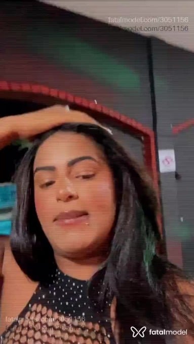 Acompanhante mulher morena (o) de olhos pretos - Bruna Alves