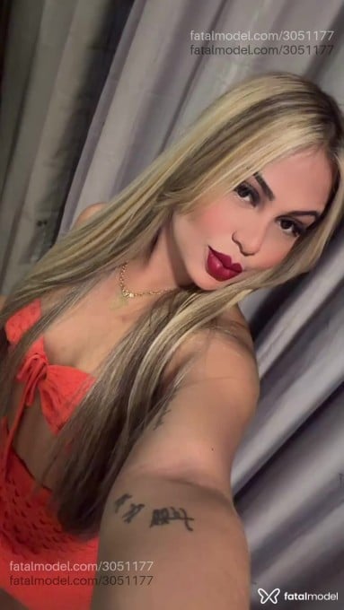 Acompanhante mulher loira (o) de olhos pretos em Novo Progresso - Aline