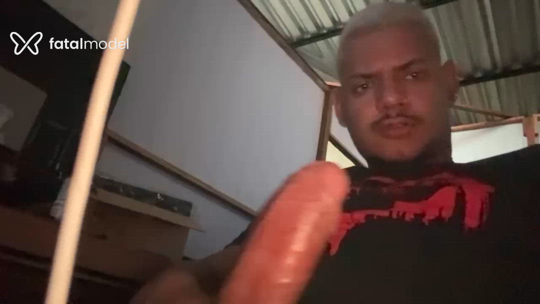 Acompanhante homem morena (o) de olhos pretos em Cuiabá Acompanhante homem morena (o) de olhos pretos em Cuiabá - Wellyson