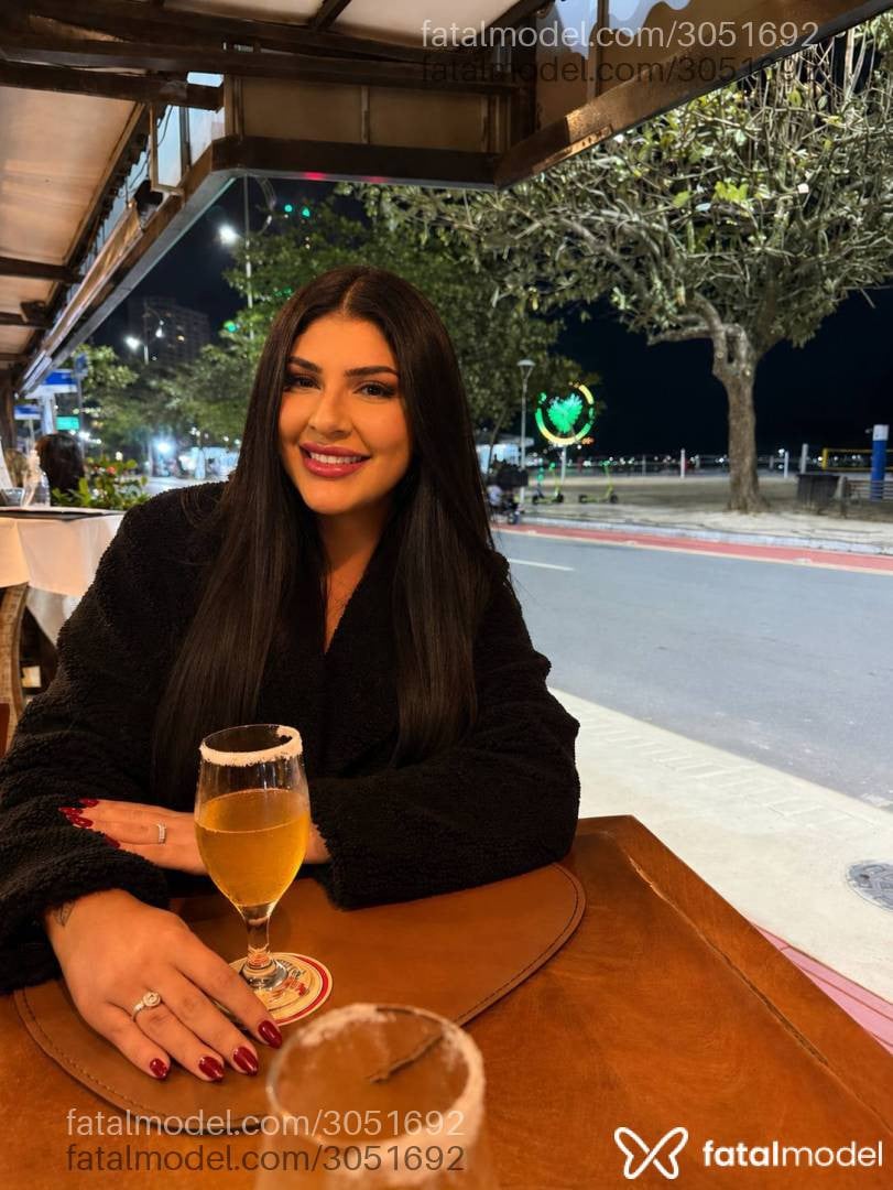 Acompanhante mulher morena (o) de olhos castanhos em Balneário Camboriú - Bianca Alves