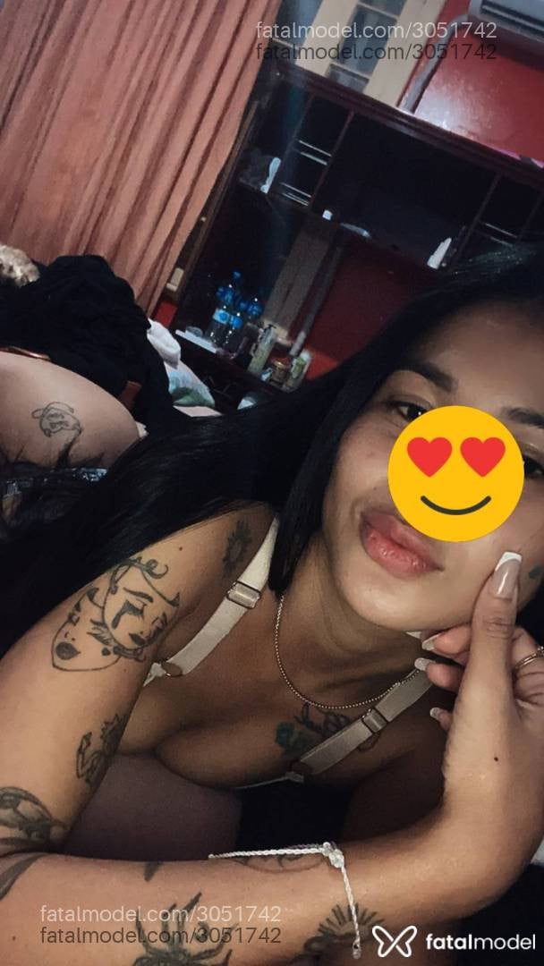 Acompanhante mulher morena (o) de olhos castanhos - Perla