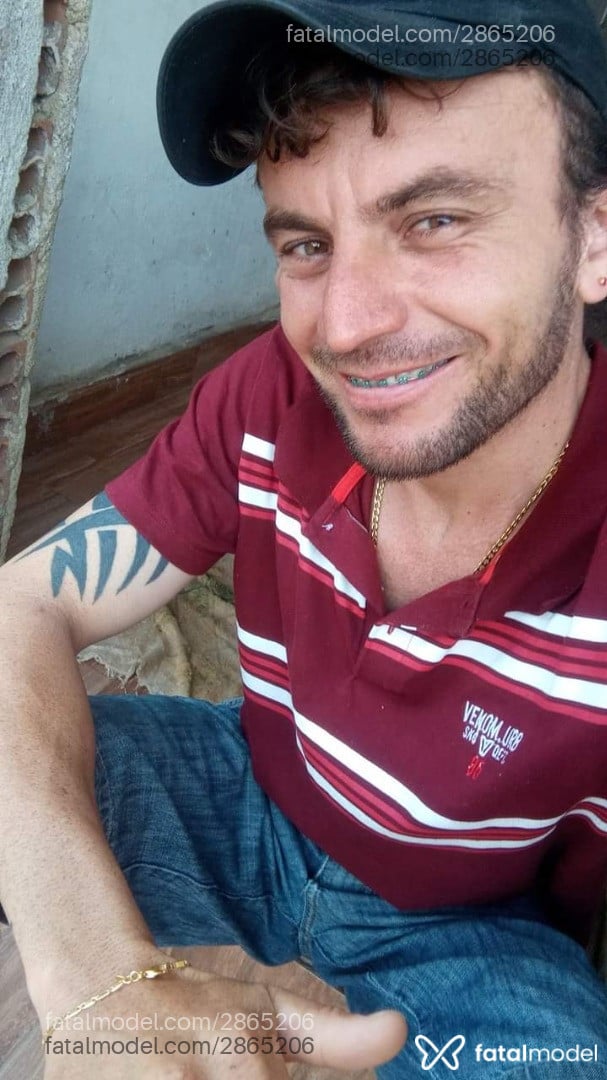 Acompanhante homem loira (o) de olhos verdes em Sarandi Acompanhante homem loira (o) de olhos verdes em Sarandi - Elipereira