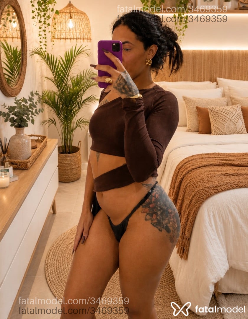 Acompanhante mulher trans morena (o) de olhos castanhos em João Pessoa Acompanhante mulher trans morena (o) de olhos castanhos em João Pessoa - Evellyn