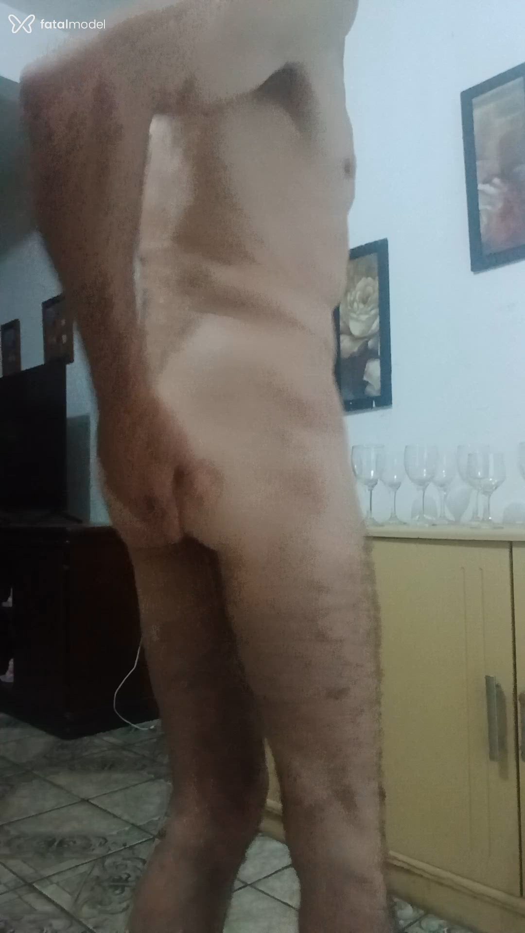 Acompanhante homem com cabelo castanho de olhos castanhos em Manhuaçu Acompanhante homem com cabelo castanho de olhos castanhos em Manhuaçu - Gilmarpedrodelima