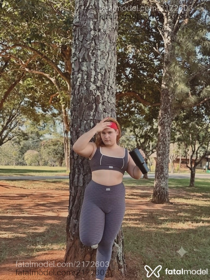 Acompanhante mulher trans morena (o) de olhos mel em Uberlândia Acompanhante mulher trans morena (o) de olhos mel em Uberlândia - Angel