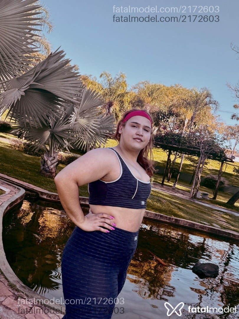 Acompanhante mulher trans morena (o) de olhos mel em Uberlândia Acompanhante mulher trans morena (o) de olhos mel em Uberlândia - Angel