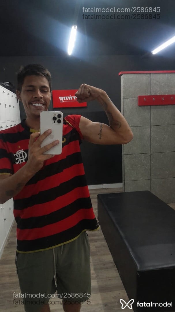 Acompanhante homem morena (o) de olhos castanhos em Balneário Camboriú Acompanhante homem morena (o) de olhos castanhos em Balneário Camboriú - Novinhobc