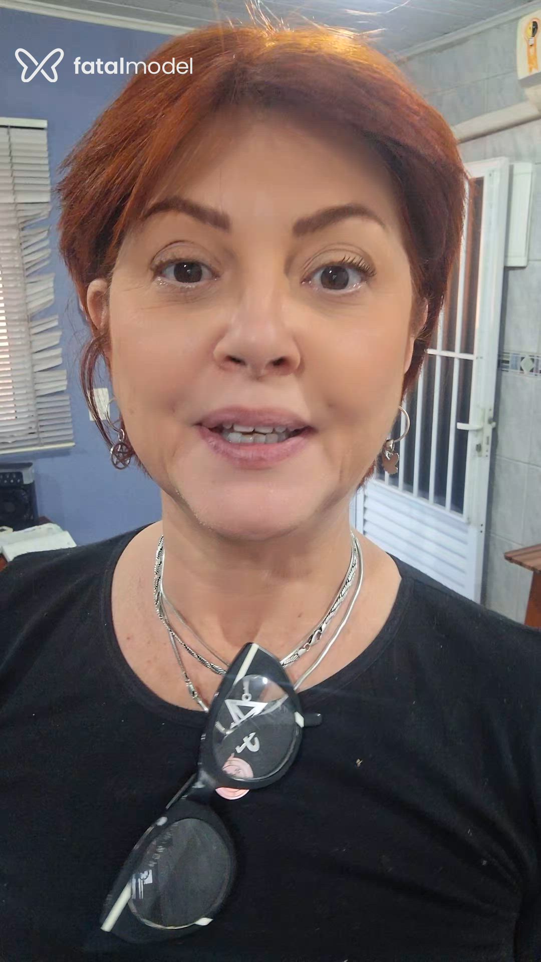 Acompanhante mulher ruiva (o) de olhos castanhos em São Paulo Acompanhante mulher ruiva (o) de olhos castanhos em São Paulo - Marina Ruivosa