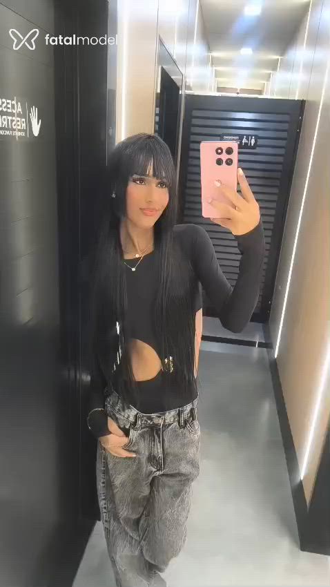 Acompanhante mulher trans morena (o) de olhos pretos em Marialva Acompanhante mulher trans morena (o) de olhos pretos em Marialva - Anne Vitória