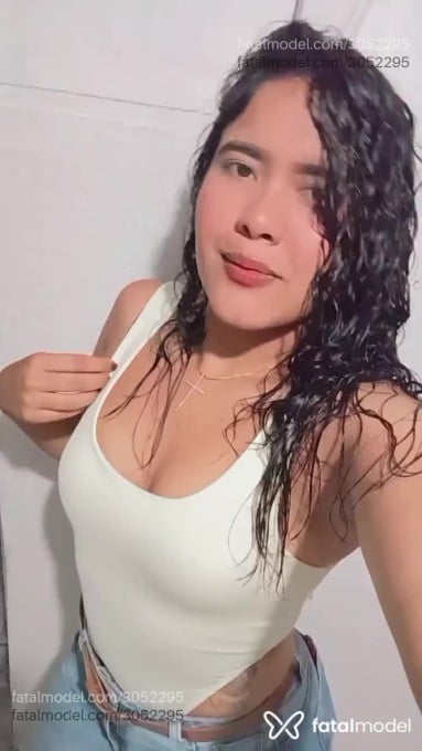 Acompanhante mulher morena (o) de olhos pretos em Curitiba - Crystal