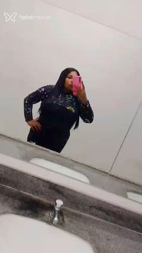Acompanhante mulher com cabelo castanho de olhos castanhos em Juiz de Fora Acompanhante mulher com cabelo castanho de olhos castanhos em Juiz de Fora - Morenadoanal