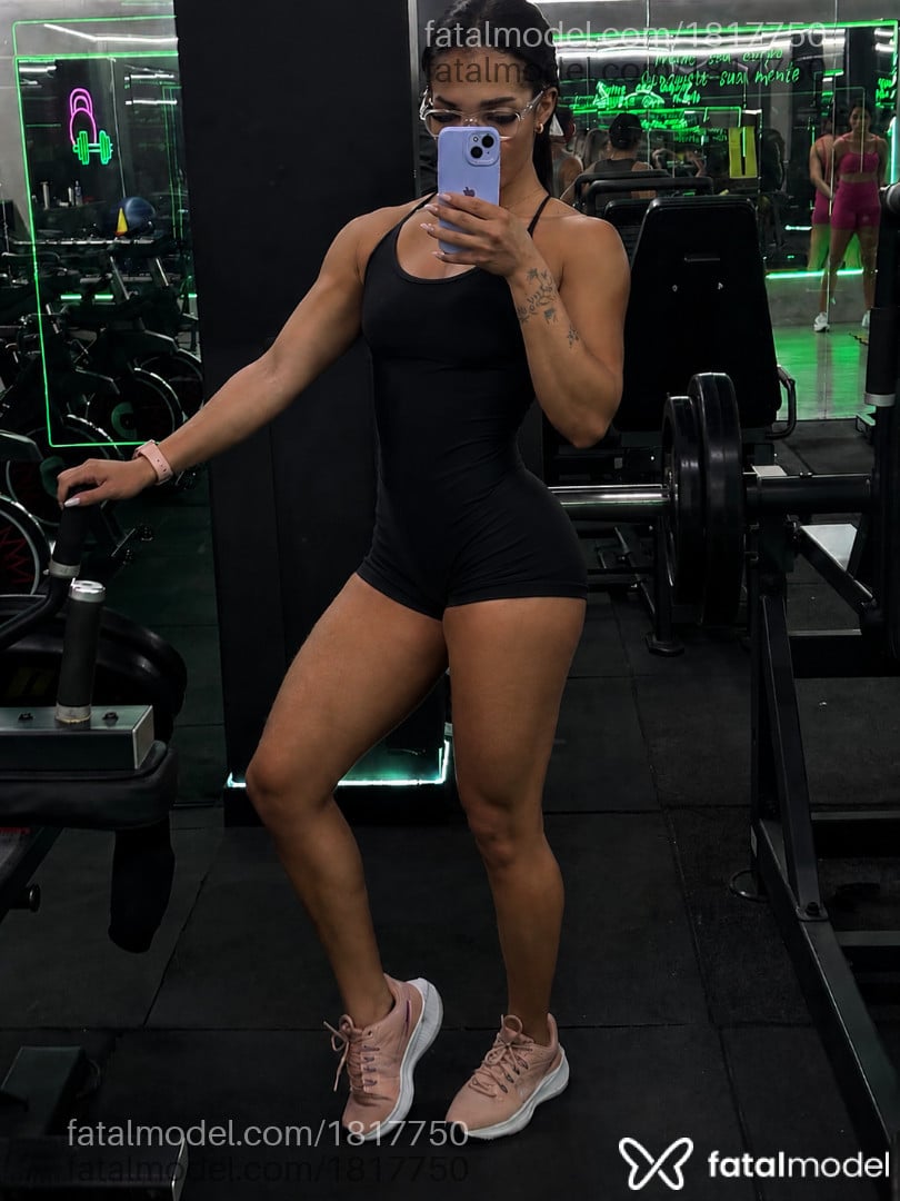 Acompanhante mulher com cabelo castanho de olhos pretos em Guarulhos Acompanhante mulher com cabelo castanho de olhos pretos em Guarulhos - Cleópatra