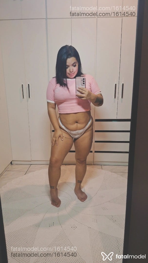 Acompanhante mulher morena (o) de olhos castanhos em Itajaí Acompanhante mulher morena (o) de olhos castanhos em Itajaí - Jenni Souza