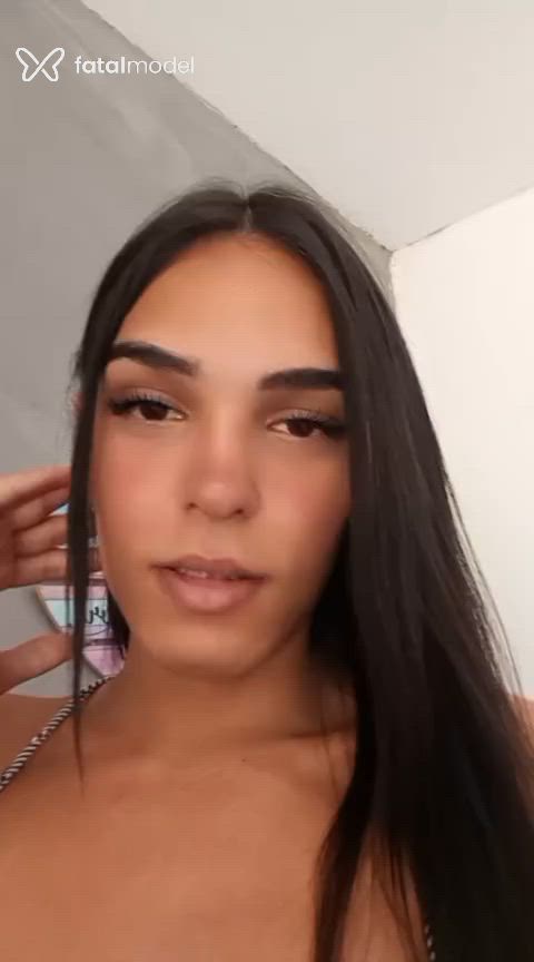 Acompanhante mulher trans com cabelo castanho de olhos castanhos - Vitória Gabriella Acompanhante mulher trans com cabelo castanho de olhos castanhos - Vitória Gabriella
