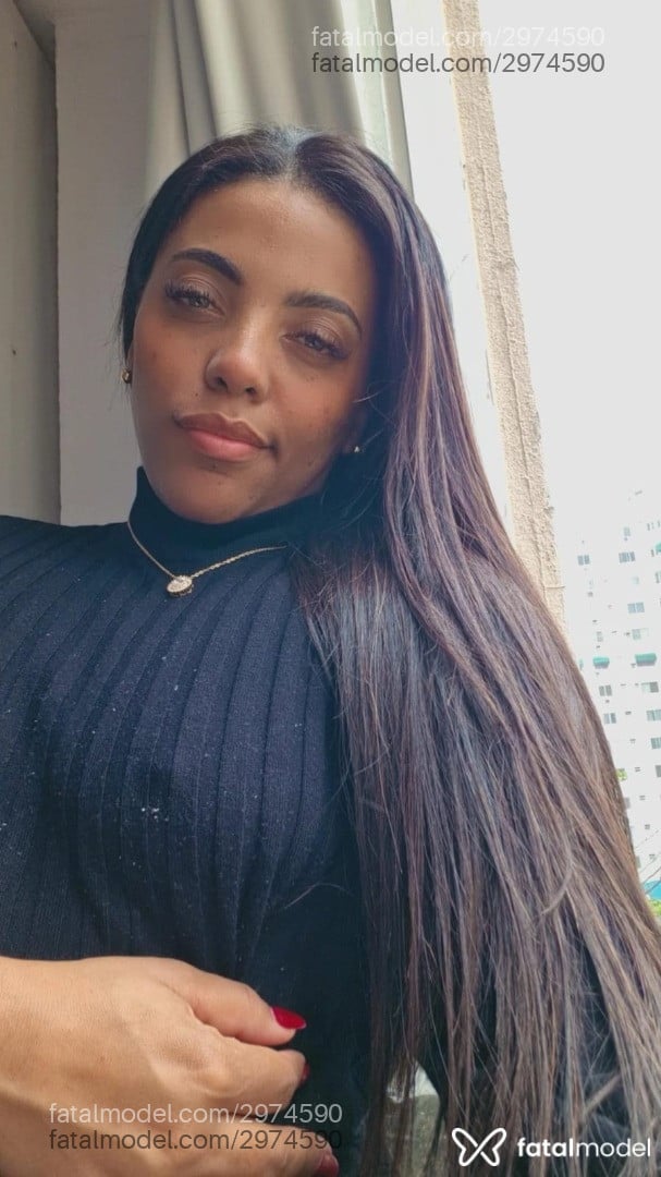 Acompanhante mulher morena (o) de olhos verdes em Rio de Janeiro - Izabela
