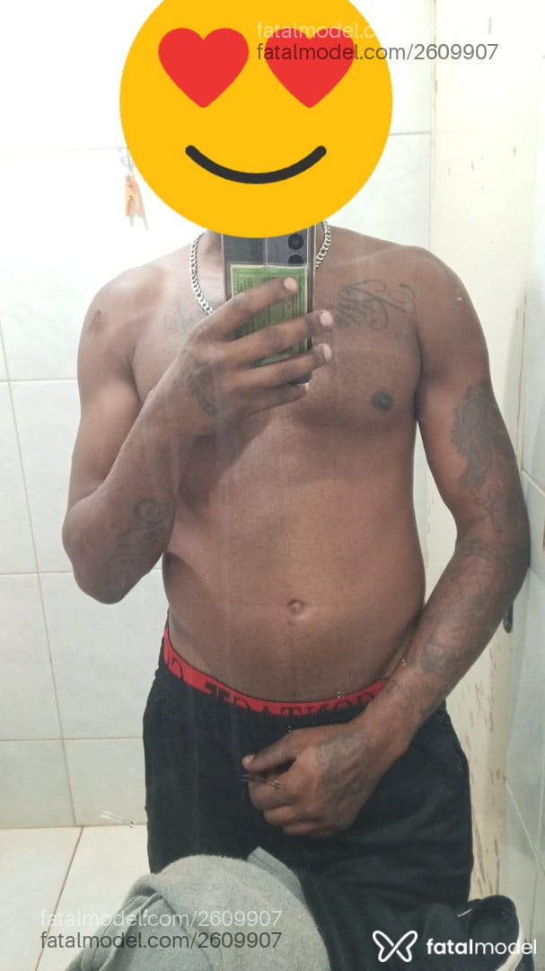 Acompanhante homem com cabelo castanho de olhos pretos em Araraquara Acompanhante homem com cabelo castanho de olhos pretos em Araraquara - Thiago