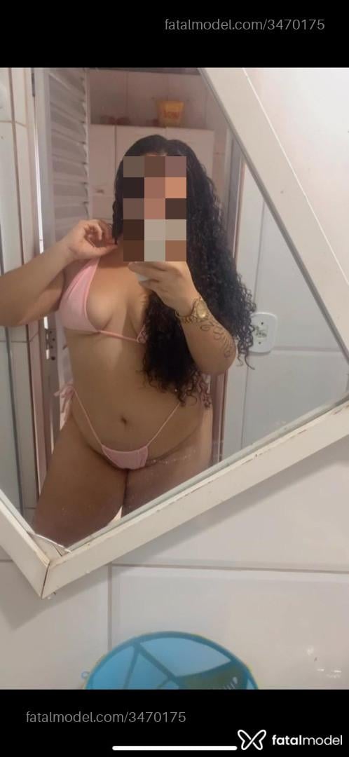 Acompanhante mulher com cabelo castanho de olhos castanhos em Salvador Acompanhante mulher com cabelo castanho de olhos castanhos em Salvador - Indy Ferraz