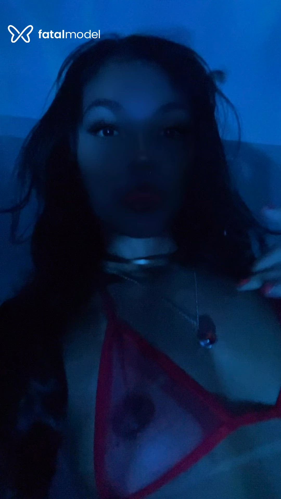Acompanhante mulher morena (o) de olhos castanhos - Babisinha Acompanhante mulher morena (o) de olhos castanhos - Babisinha