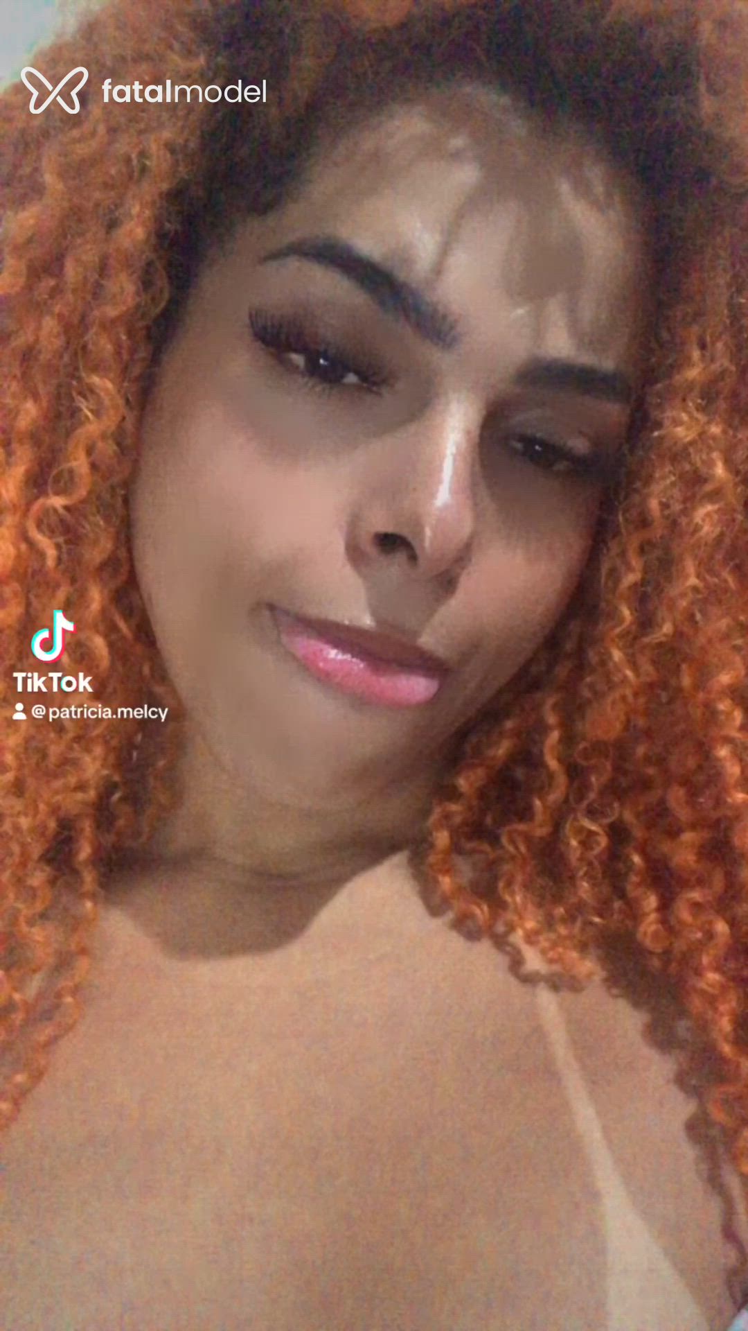 Acompanhante mulher trans ruiva (o) de olhos castanhos em Recife Acompanhante mulher trans ruiva (o) de olhos castanhos em Recife - Melynda