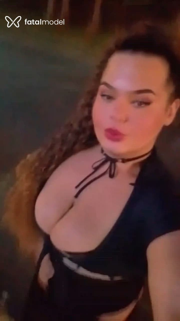 Acompanhante mulher trans morena (o) de olhos castanhos - Moniky Alves Acompanhante mulher trans morena (o) de olhos castanhos - Moniky Alves