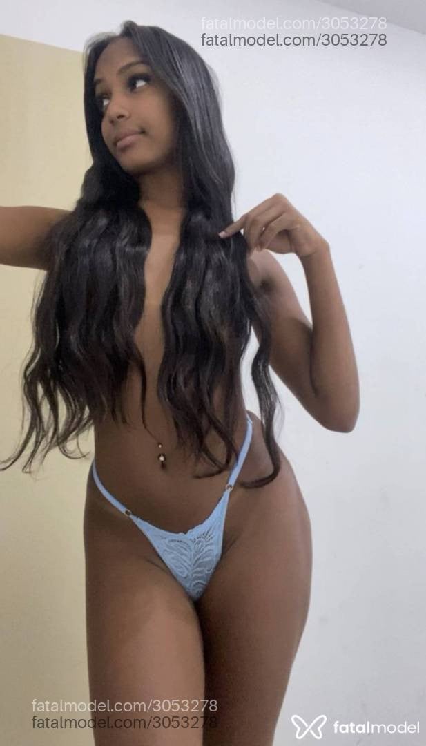 Acompanhante mulher trans com cabelo castanho de olhos pretos em Feira de Santana - Sophia