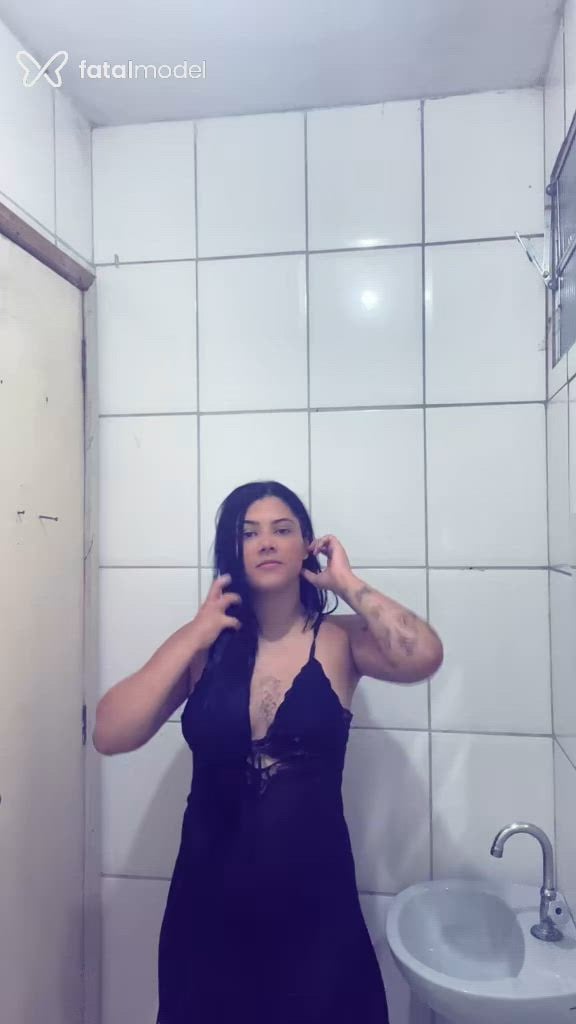 Acompanhante mulher morena (o) de olhos mel - Vitória Acompanhante mulher morena (o) de olhos mel - Vitória