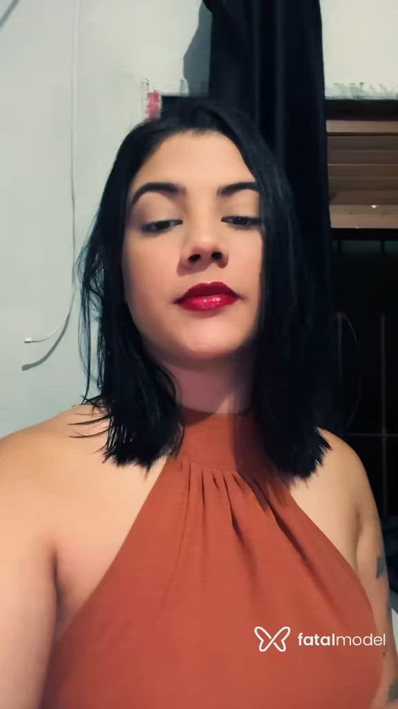 Acompanhante mulher morena (o) de olhos mel - Vitória Acompanhante mulher morena (o) de olhos mel - Vitória