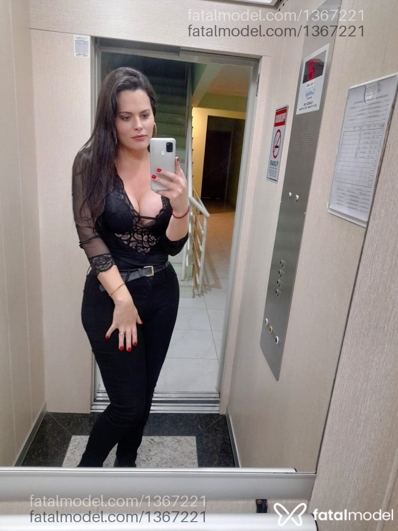 Acompanhante mulher trans morena (o) de olhos castanhos em Porto Alegre Acompanhante mulher trans morena (o) de olhos castanhos em Porto Alegre - Diva Supersex