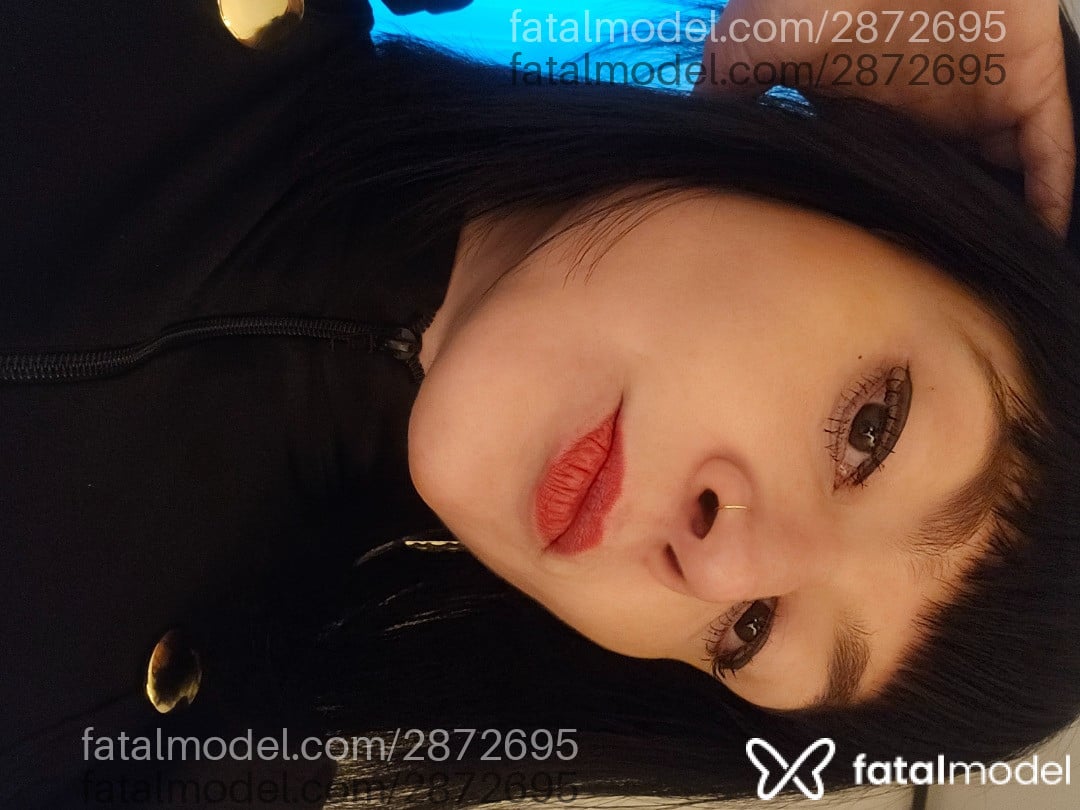 Acompanhante mulher morena (o) de olhos pretos - Bianca