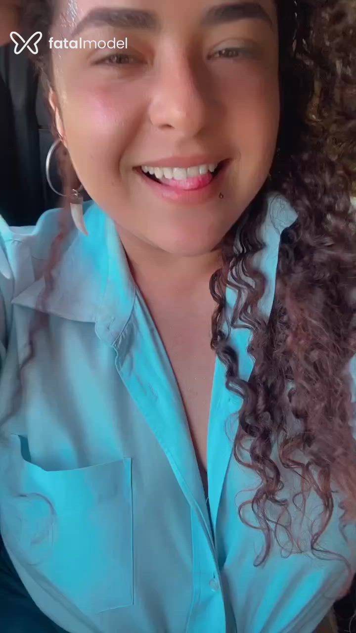 Acompanhante mulher com cabelo castanho de olhos castanhos em Belo Horizonte Acompanhante mulher com cabelo castanho de olhos castanhos em Belo Horizonte - Pérola