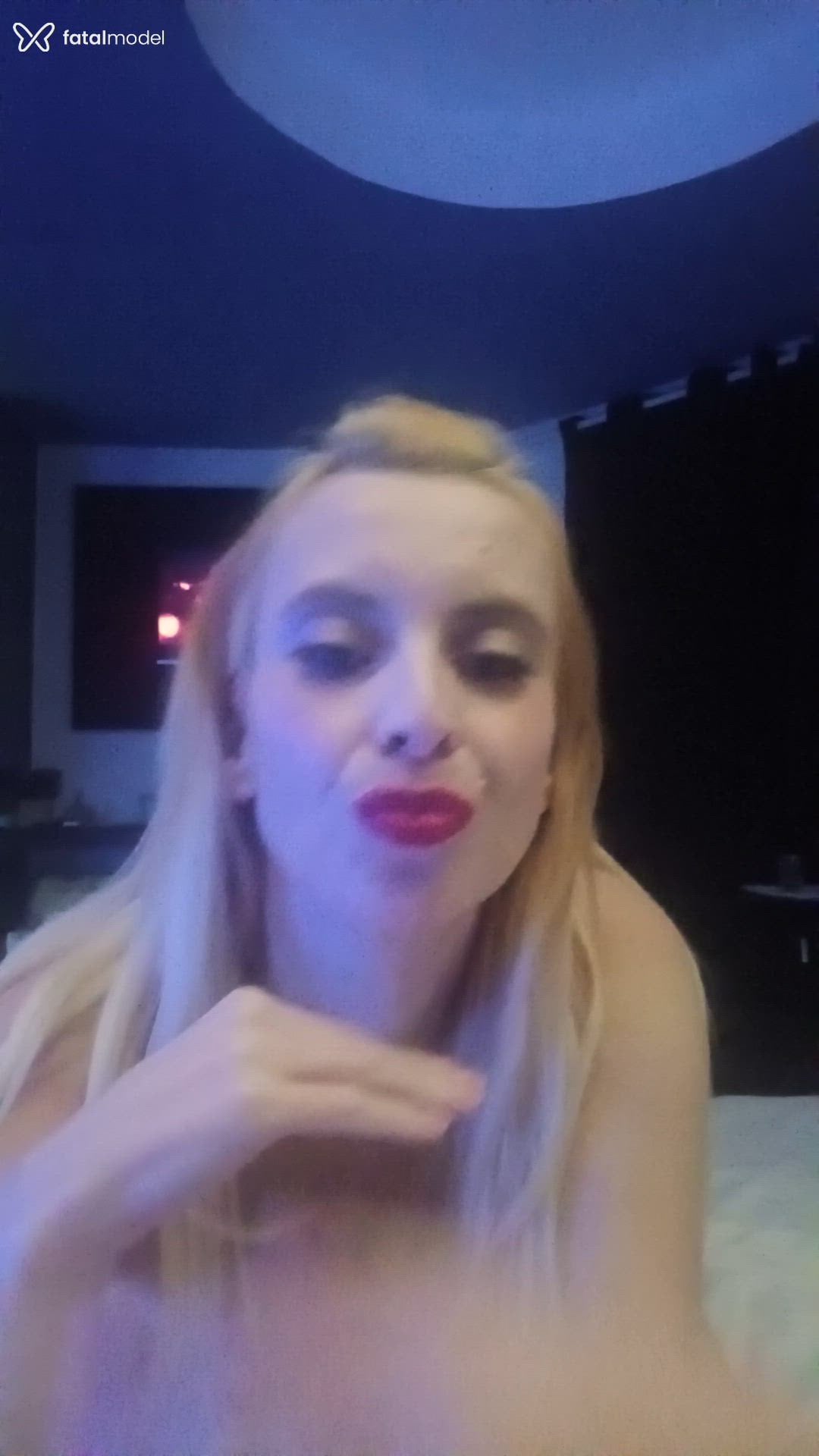 Acompanhante mulher loira (o) de olhos azuis em Belo Horizonte Acompanhante mulher loira (o) de olhos azuis em Belo Horizonte - Emilly
