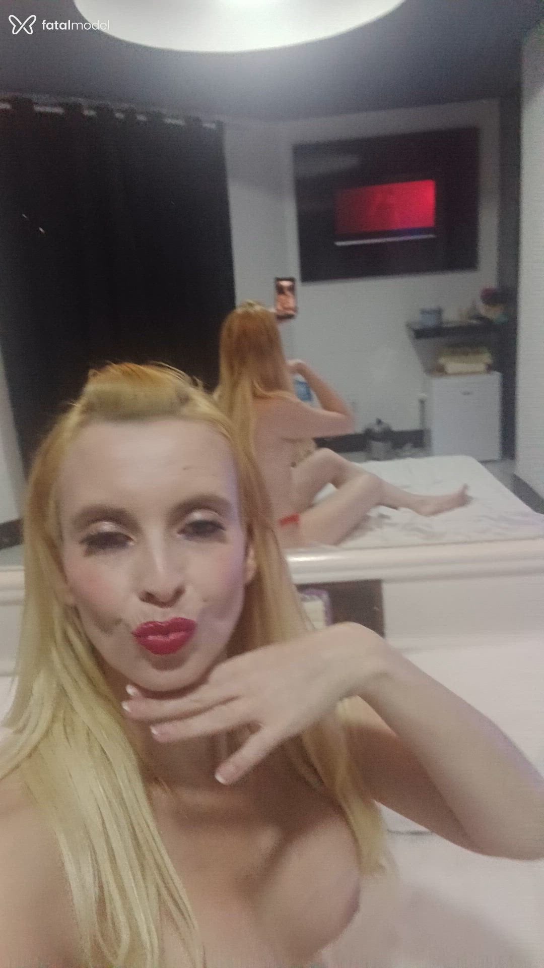 Acompanhante mulher loira (o) de olhos azuis em Belo Horizonte Acompanhante mulher loira (o) de olhos azuis em Belo Horizonte - Emilly