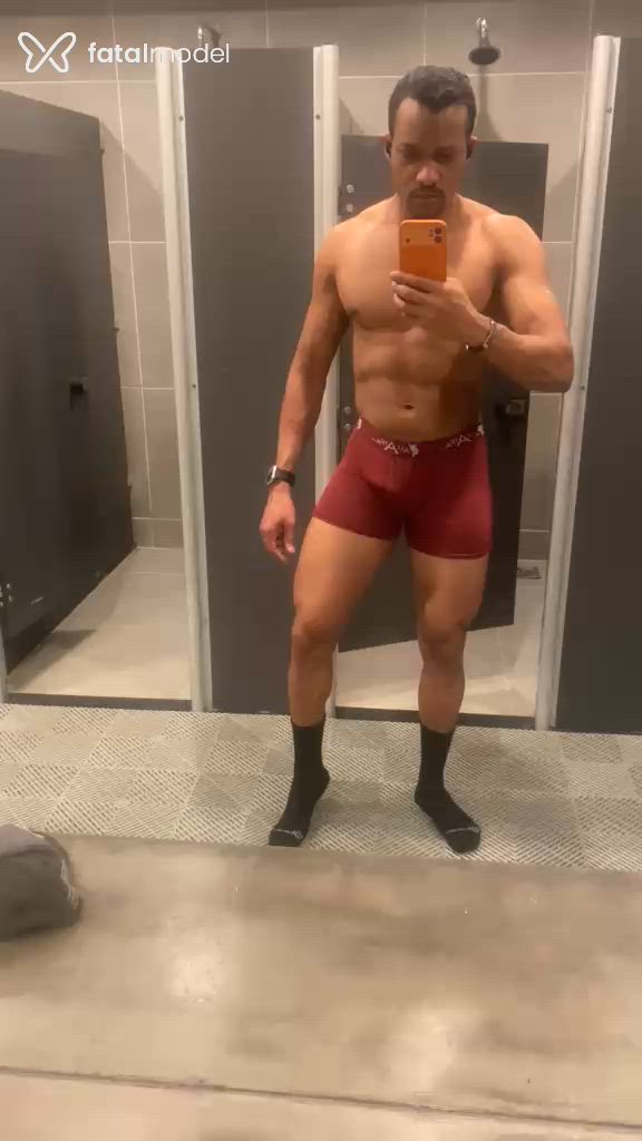Acompanhante homem morena (o) de olhos pretos - Pecadodemoreno
