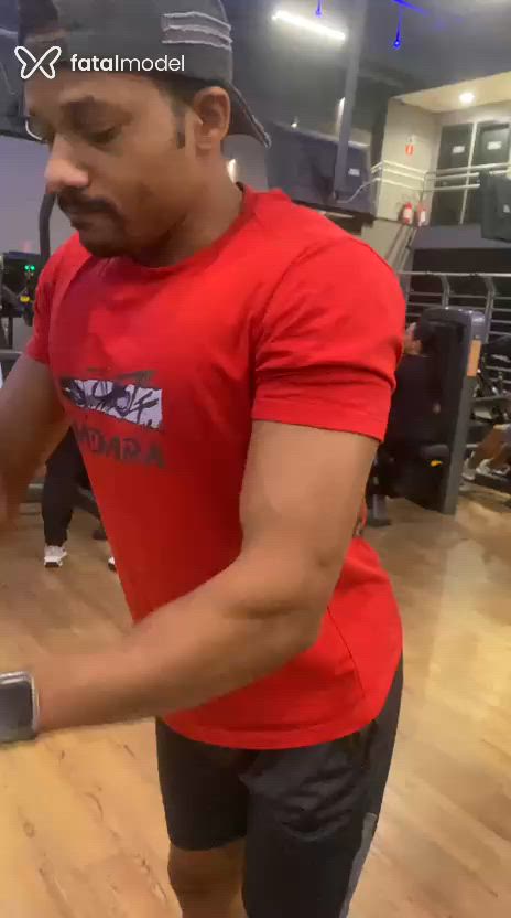Acompanhante homem morena (o) de olhos pretos - Pecadodemoreno