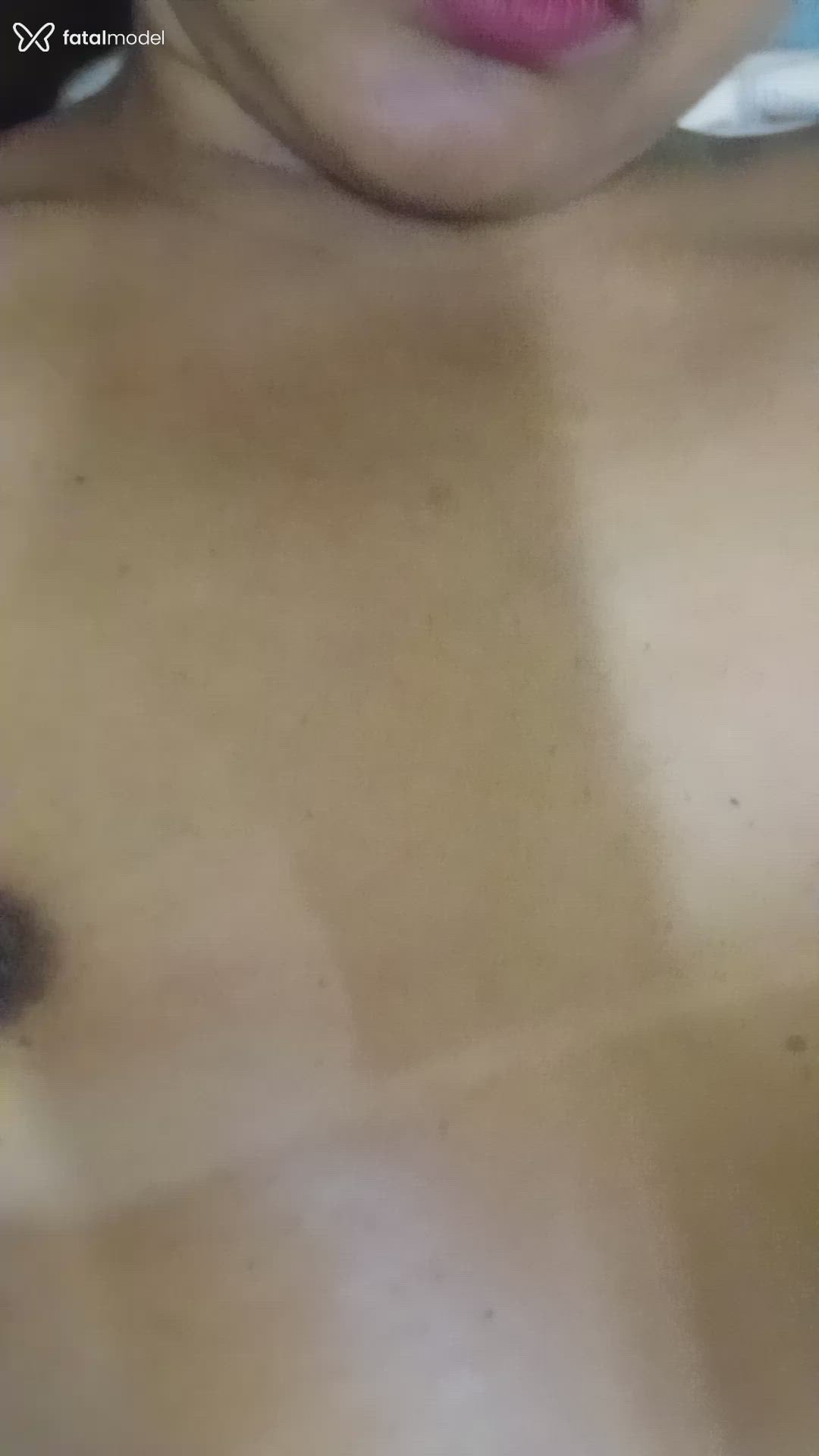 Acompanhante mulher com cabelo castanho de olhos castanhos em Piracicaba Acompanhante mulher com cabelo castanho de olhos castanhos em Piracicaba - Thalita