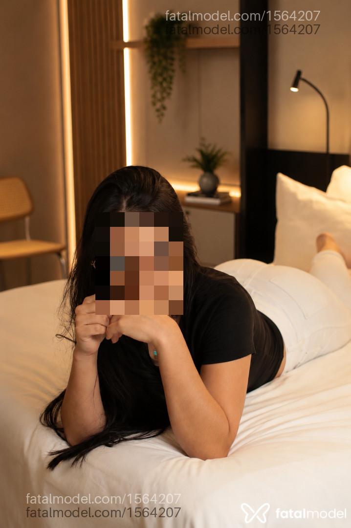 Acompanhante mulher morena (o) de olhos pretos em Caxias do Sul Acompanhante mulher morena (o) de olhos pretos em Caxias do Sul - Maitê