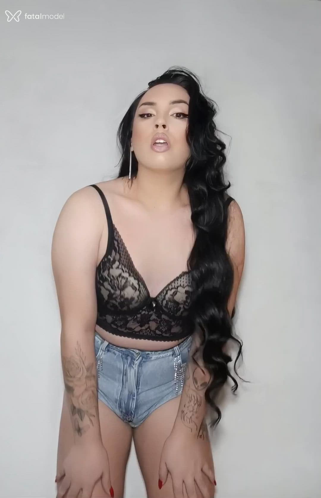 Acompanhante mulher trans morena (o) de olhos castanhos em Virtual Acompanhante mulher trans morena (o) de olhos castanhos em Virtual - MORENA LOVATELI