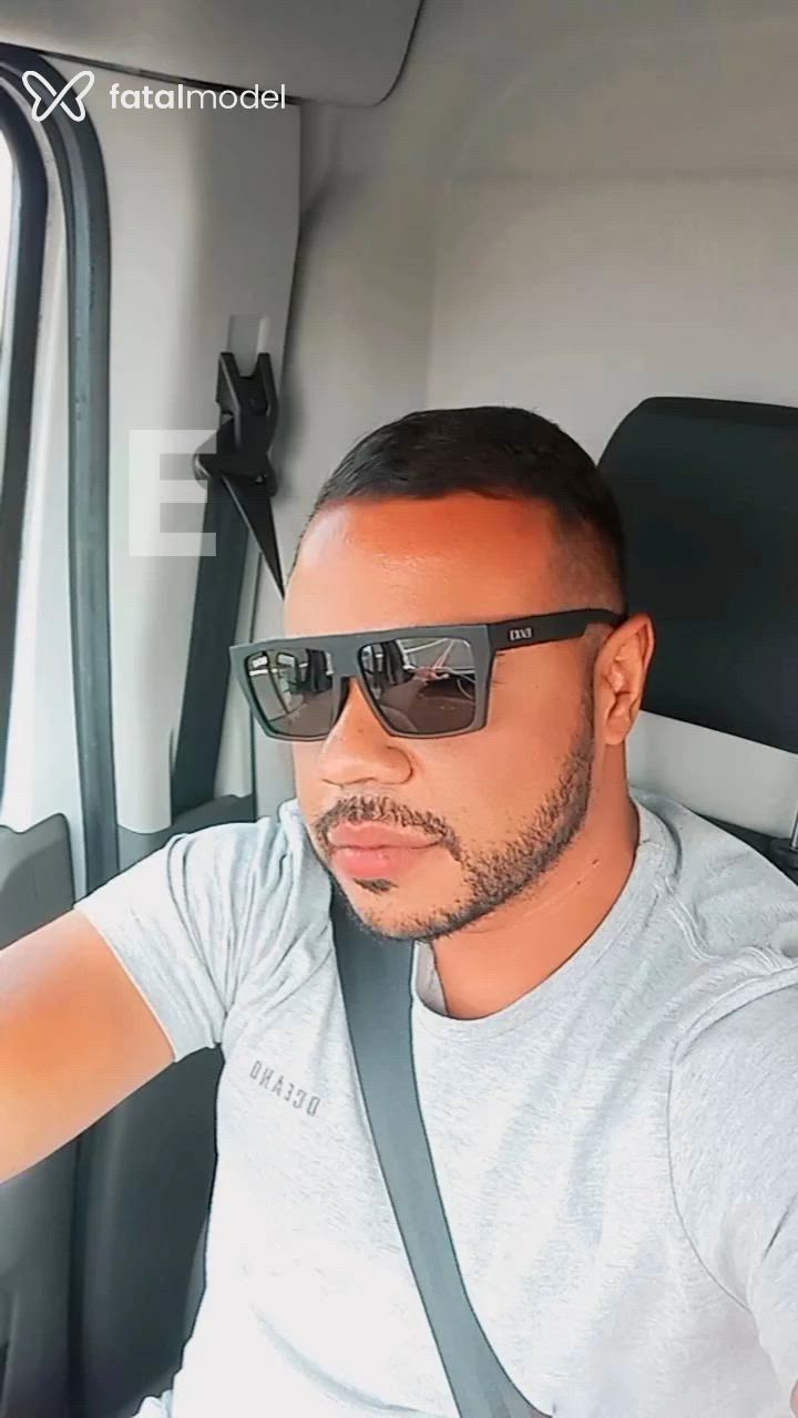 Acompanhante homem morena (o) de olhos mel - Caue nego