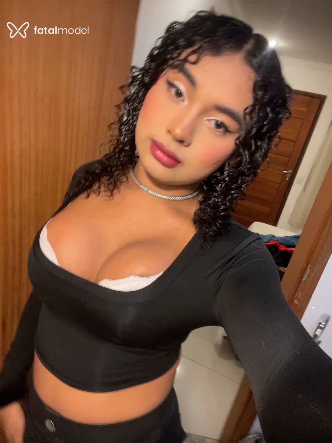 Acompanhante mulher trans com cabelo castanho de olhos pretos em Rio de Janeiro Acompanhante mulher trans com cabelo castanho de olhos pretos em Rio de Janeiro - Pam Lopes