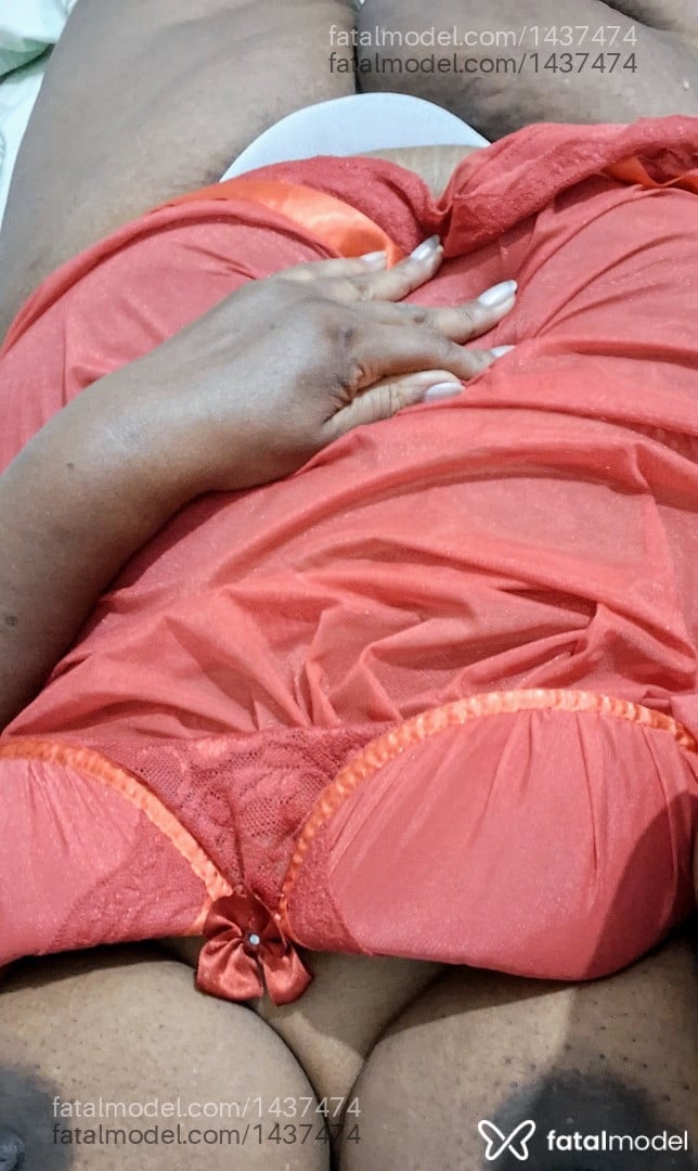 Acompanhante mulher morena (o) de olhos pretos em Virtual - Julia Reis