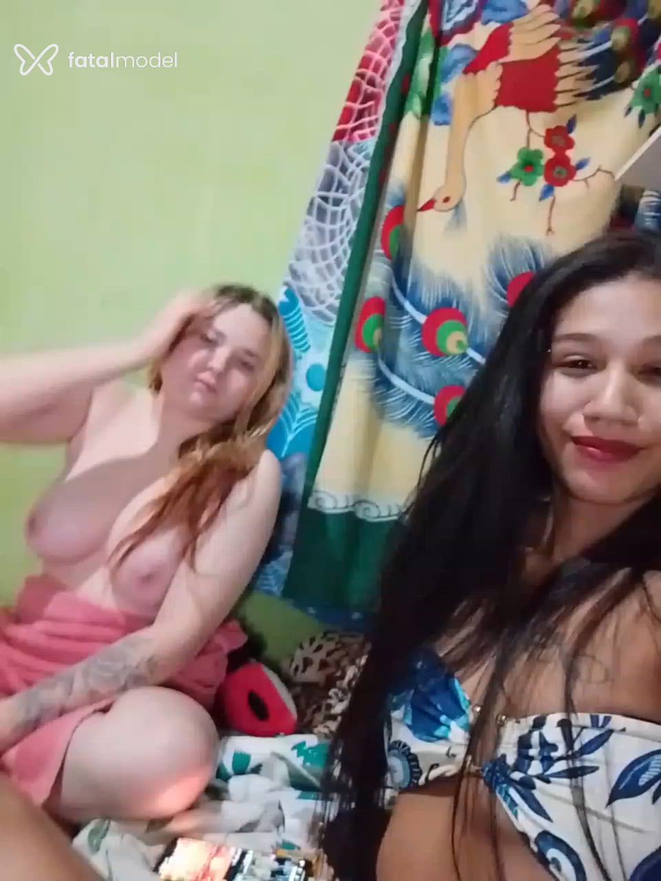 Acompanhante mulher morena (o) de olhos castanhos em Virtual Acompanhante mulher morena (o) de olhos castanhos em Virtual - Isahmisaki
