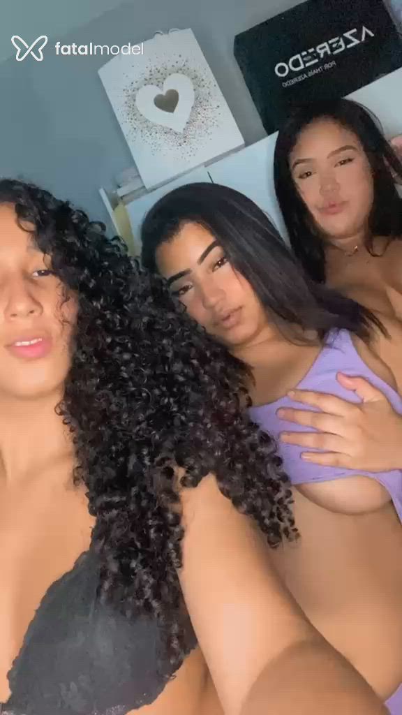 Acompanhante mulher com cabelo castanho de olhos castanhos em Virtual Acompanhante mulher com cabelo castanho de olhos castanhos em Virtual - Laryssa Pimentel