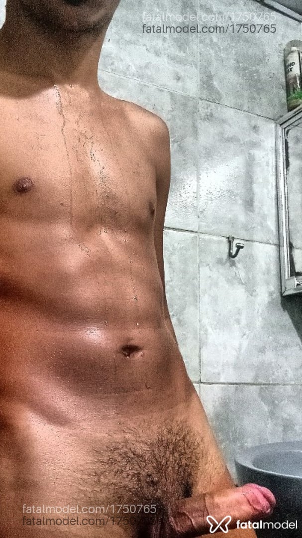 Acompanhante homem morena (o) de olhos pretos - Novinhocm Acompanhante homem morena (o) de olhos pretos - Novinhocm