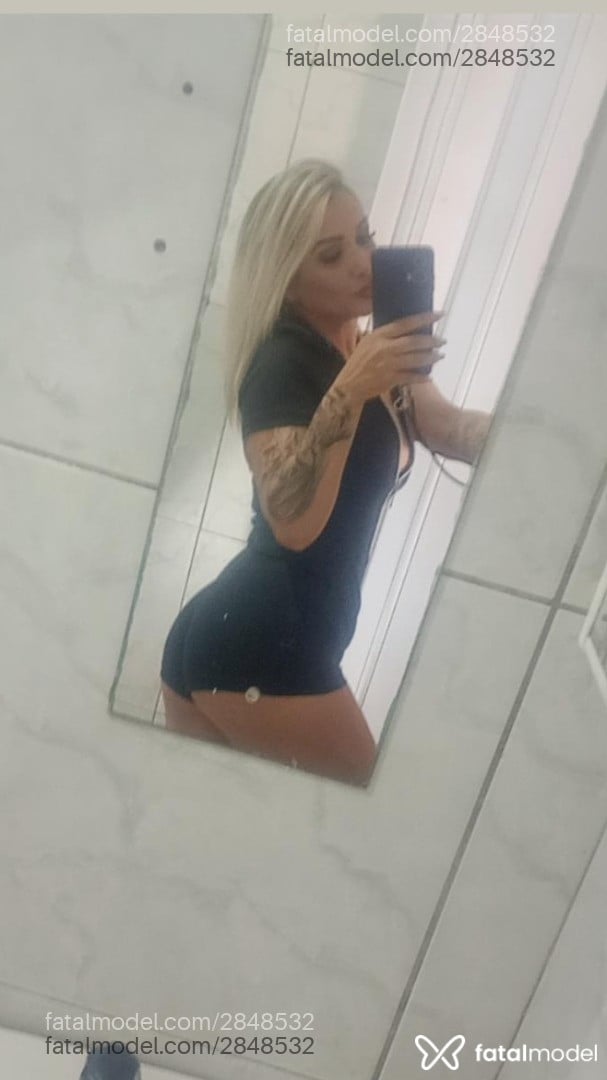 Acompanhante mulher loira (o) de olhos castanhos - Paty Acompanhante mulher loira (o) de olhos castanhos - Paty