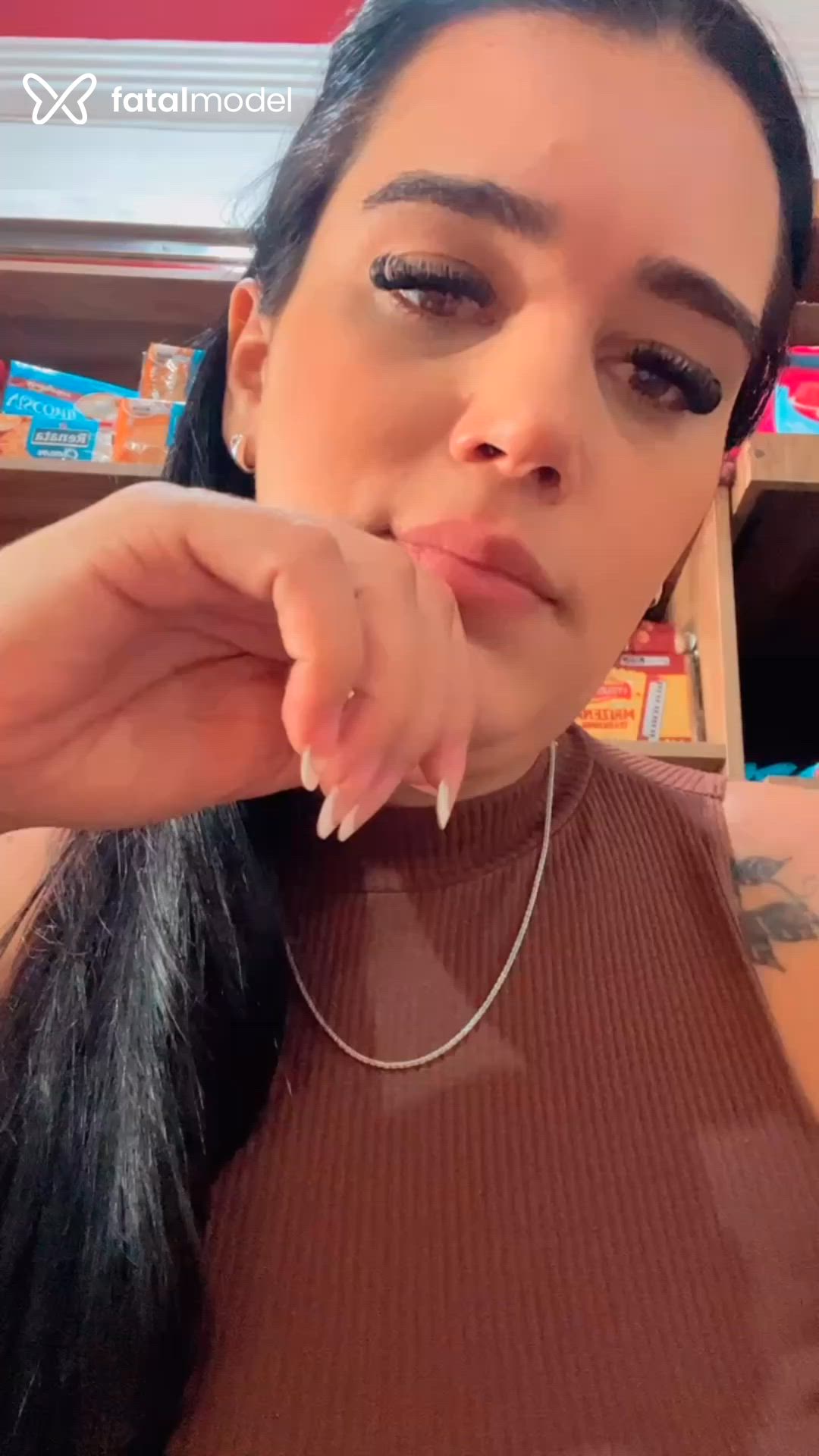 Acompanhante mulher morena (o) de olhos castanhos em Macaé Acompanhante mulher morena (o) de olhos castanhos em Macaé - May