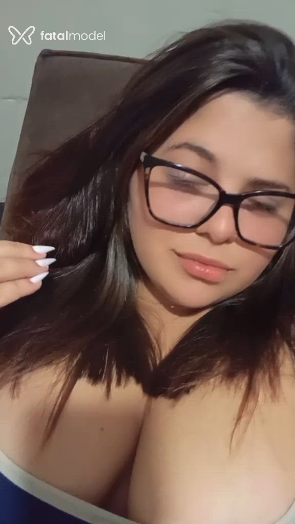 Acompanhante mulher com cabelo castanho de olhos mel - Eduardinhamuniz Acompanhante mulher com cabelo castanho de olhos mel - Eduardinhamuniz