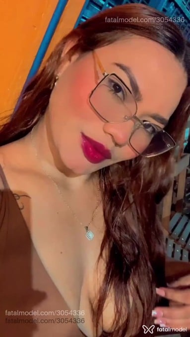 Acompanhante mulher ruiva (o) de olhos castanhos em Marabá - Júlia