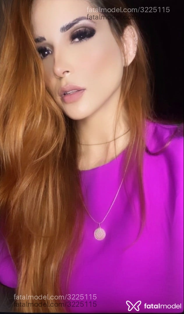 Acompanhante mulher trans ruiva (o) de olhos verdes em Alta Floresta Acompanhante mulher trans ruiva (o) de olhos verdes em Alta Floresta - Hemily Parker