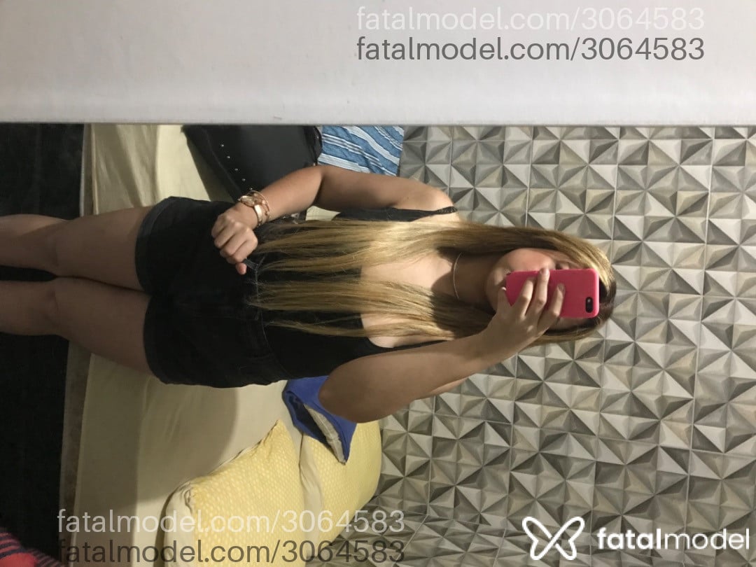 Acompanhante mulher loira (o) de olhos castanhos em Osasco Acompanhante mulher loira (o) de olhos castanhos em Osasco - Carolina